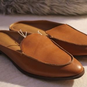 Dekota backless mules